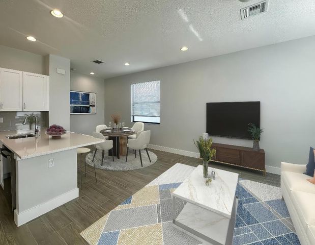 5032 Grandiflora Road, Palm Beach Gardens, FL 33418