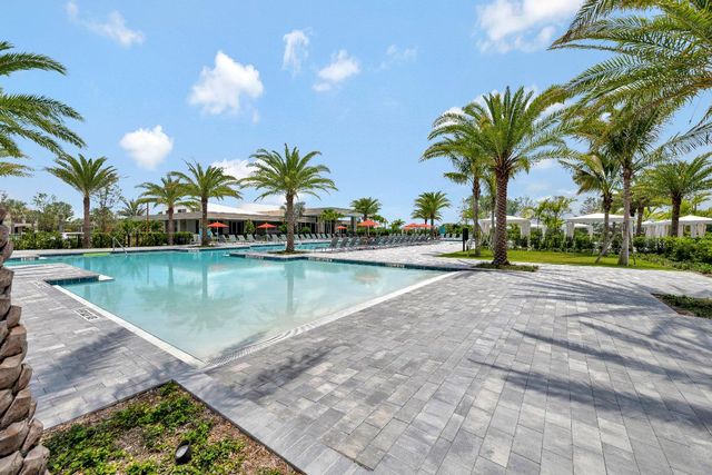 5032 Grandiflora Road, Palm Beach Gardens, FL 33418