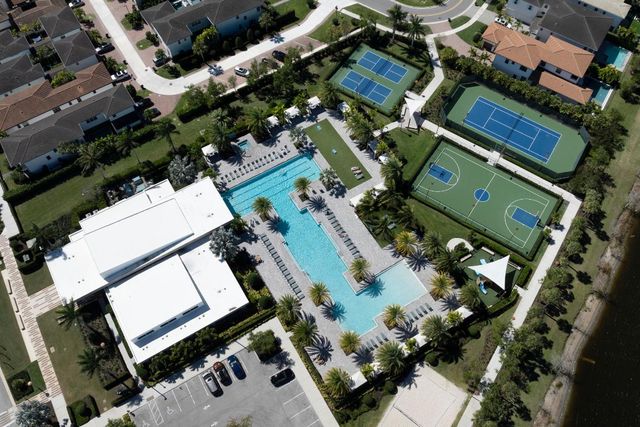 5032 Grandiflora Road, Palm Beach Gardens, FL 33418