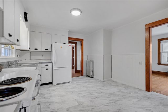 55 Louis Street, Hyannis, MA 02601