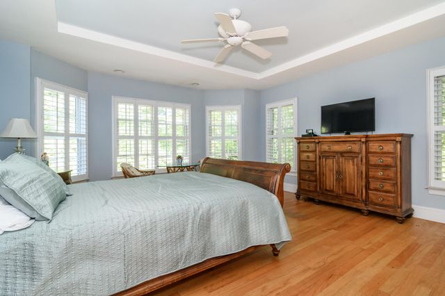 6 Harpers Hollow, East Sandwich, MA 02537