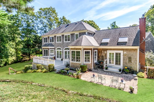 6 Harpers Hollow, East Sandwich, MA 02537