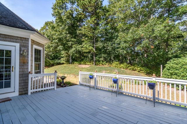 6 Harpers Hollow, East Sandwich, MA 02537