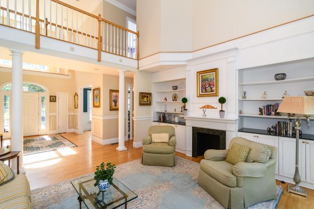 6 Harpers Hollow, East Sandwich, MA 02537