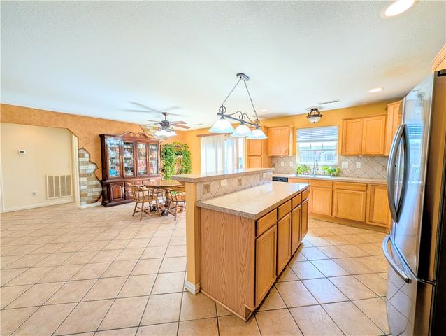 3801 SW Moline Avenue, Bentonville, AR 72712