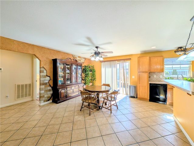 3801 SW Moline Avenue, Bentonville, AR 72712