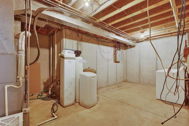 12241 Ives Meadow Lane, Cedar Springs, MI 49319