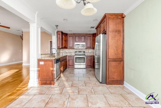 220 Summerstone Bend, Byron, GA 31008