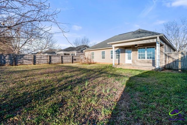 220 Summerstone Bend, Byron, GA 31008