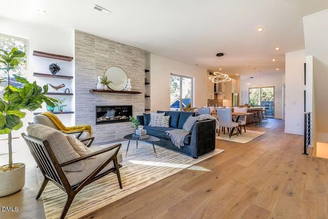 804 Cotton Place 101, Raleigh, NC 27601