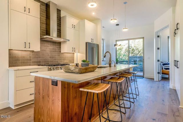 804 Cotton Place 101, Raleigh, NC 27601