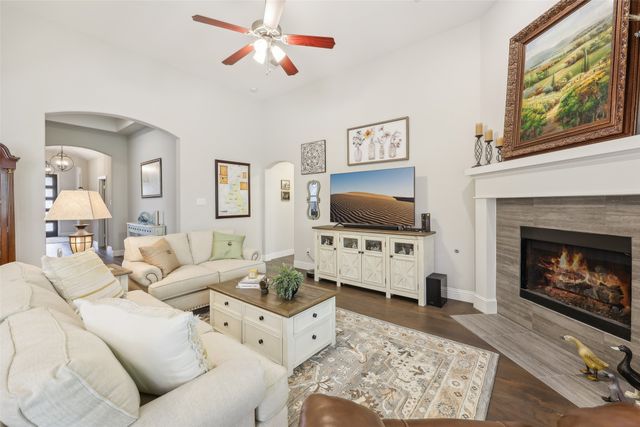 3204 Discovery Drive, Little Elm, TX 75068