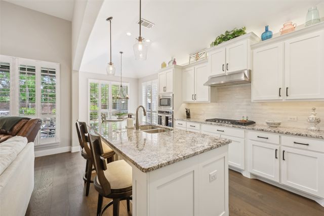 3204 Discovery Drive, Little Elm, TX 75068