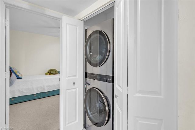 601 Beachwalk CIR 101, Naples, FL 34108