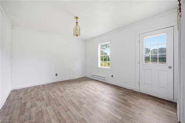 325 Dixie Broadway, Winston-salem, NC 27127