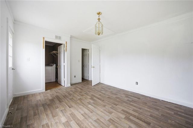 325 Dixie Broadway, Winston-salem, NC 27127