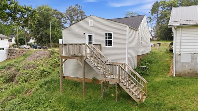325 Dixie Broadway, Winston-salem, NC 27127