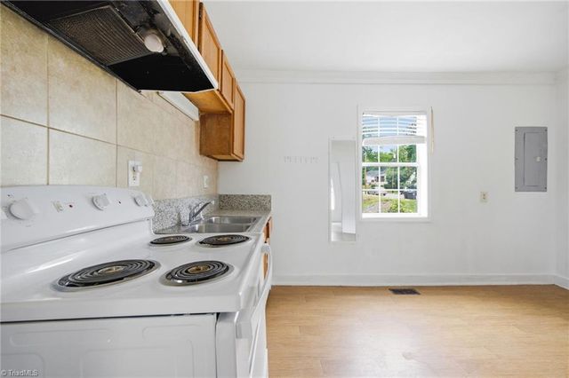 325 Dixie Broadway, Winston-salem, NC 27127