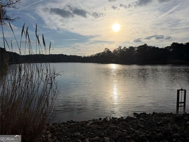 2966 Riviera Drive NW, Conyers, GA 30012