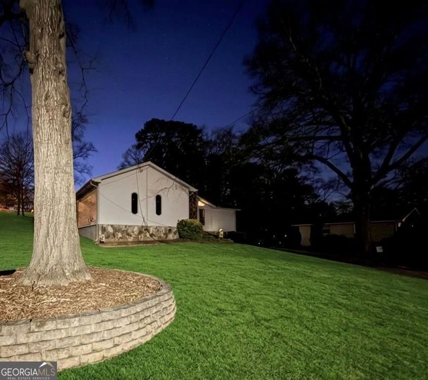 2966 Riviera Drive NW, Conyers, GA 30012