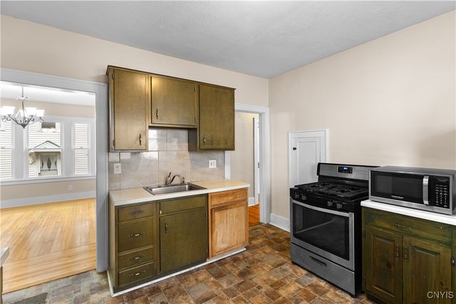 2604 Sunset Avenue, Utica, NY 13502