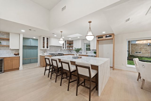 8639 Clover Meadow Drive, Dallas, TX 75243