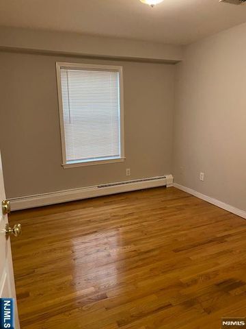 61 71st Street 1, Guttenberg, NJ 07093
