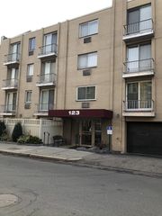123 Sewall Avenue 3J, Brookline, MA 02446