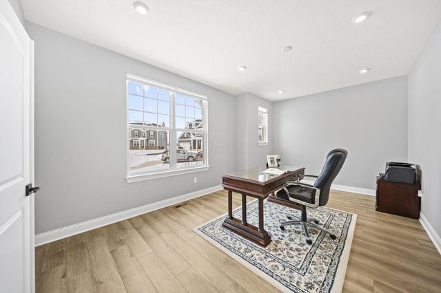 3151 Stogen Court, Delaware, OH 43015