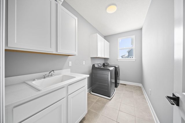 3151 Stogen Court, Delaware, OH 43015