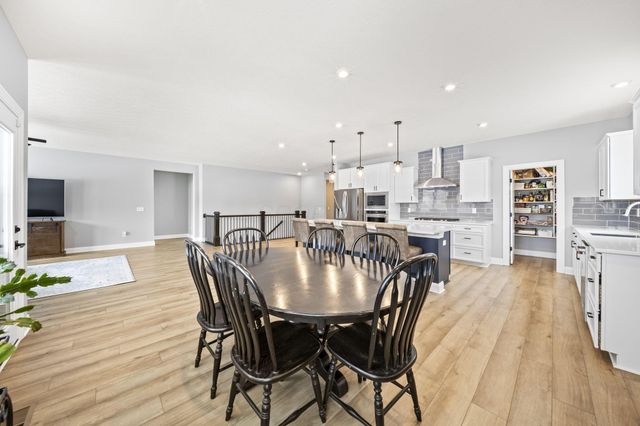 3151 Stogen Court, Delaware, OH 43015