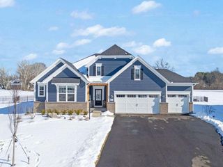 3151 Stogen Court, Delaware, OH 43015