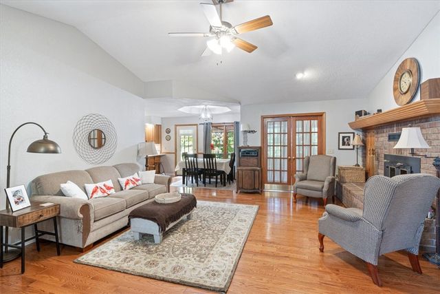 7 Cashin Lane, Bella Vista, AR 72715