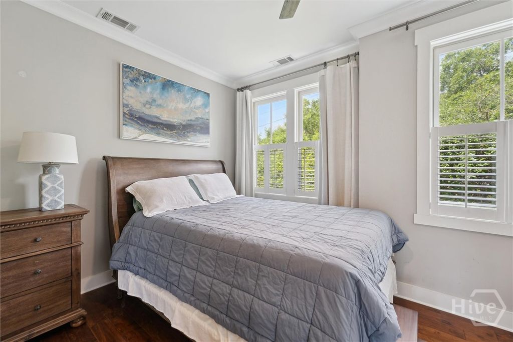Image 17 of property listing at 714 Tattnall Street, Savannah, GA 31401