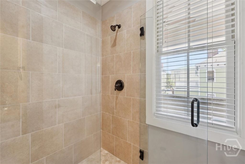 Image 29 of property listing at 714 Tattnall Street, Savannah, GA 31401