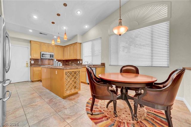 8421 Willow Point Court, Las Vegas, NV 89128