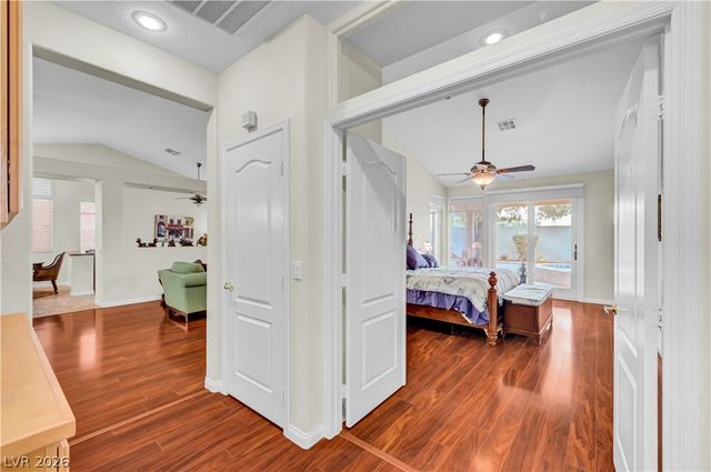 8421 Willow Point Court, Las Vegas, NV 89128