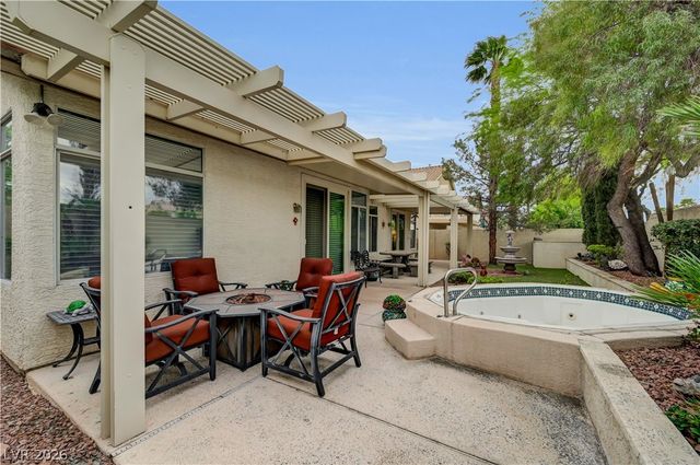 8421 Willow Point Court, Las Vegas, NV 89128