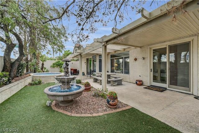 8421 Willow Point Court, Las Vegas, NV 89128