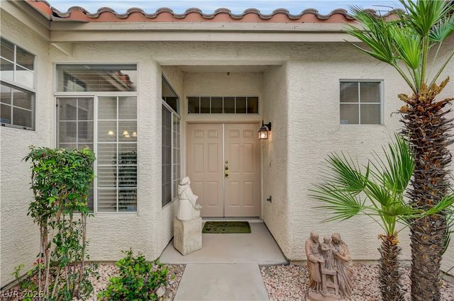 8421 Willow Point Court, Las Vegas, NV 89128