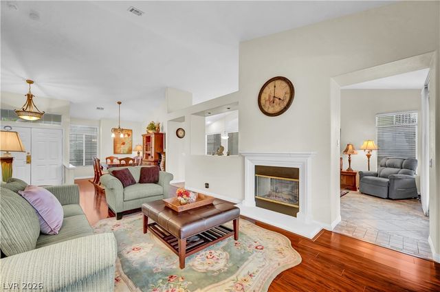 8421 Willow Point Court, Las Vegas, NV 89128