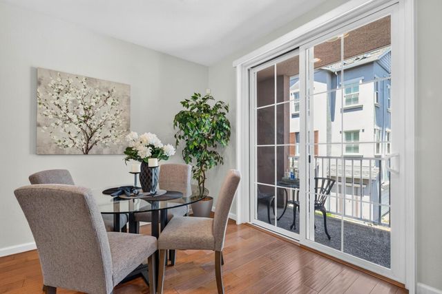 461 Bedford Loop, Mountain View, CA 94043