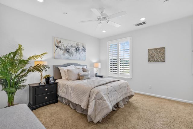461 Bedford Loop, Mountain View, CA 94043