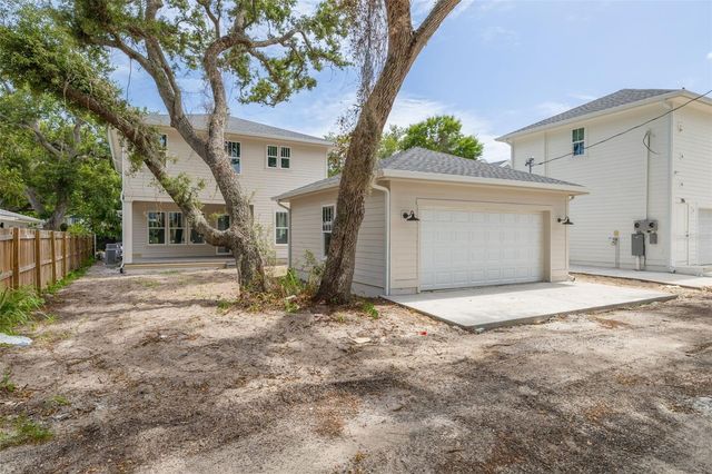 125 24TH AVENUE SE, St Petersburg, FL 33705