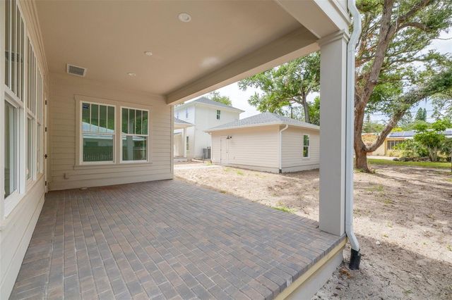 125 24TH AVENUE SE, St Petersburg, FL 33705