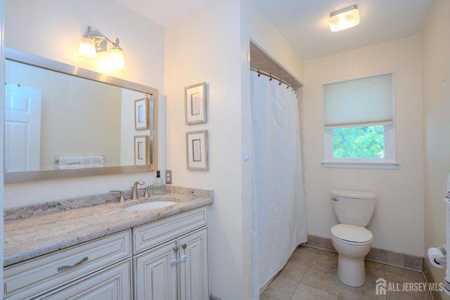 46 Lynn Court, North Brunswick, NJ 08902