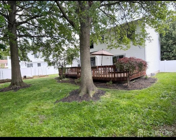 46 Lynn Court, North Brunswick, NJ 08902