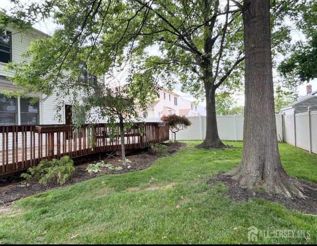 46 Lynn Court, North Brunswick, NJ 08902