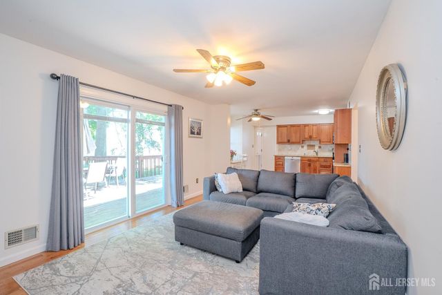 46 Lynn Court, North Brunswick, NJ 08902