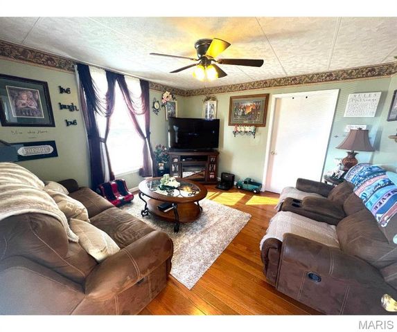 606 Olive Street, Hannibal, MO 63401